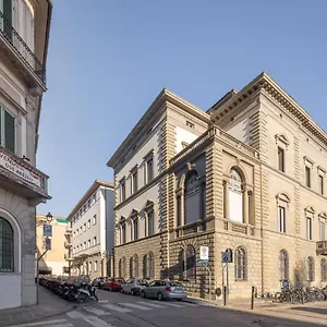 Hostel S4, Florence
